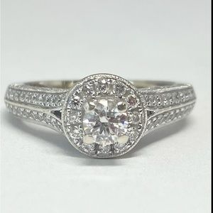 14kt whit gold lady’s cast diamond ring and band